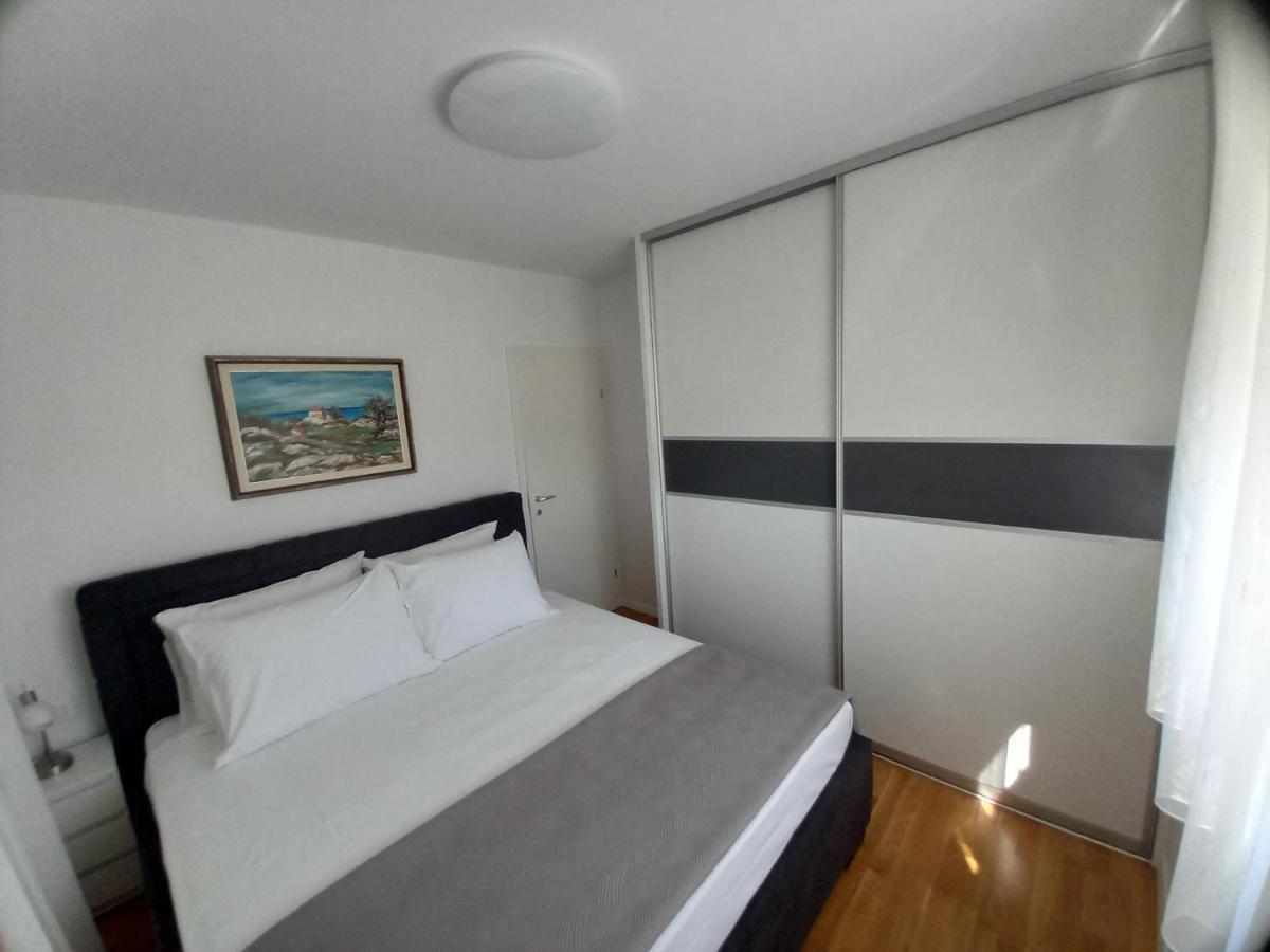 Duja Spadi Apartament *